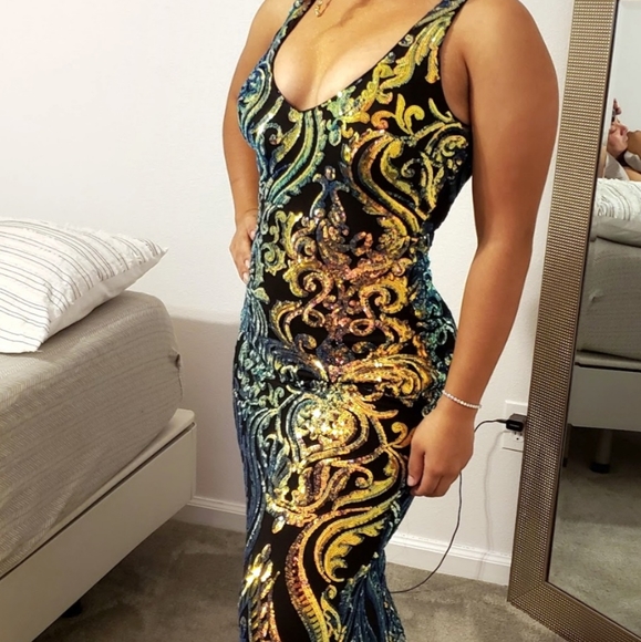 Iridescent Sequin Mermaid Prom Dress Size M, Earrings Set, Bracelet - Picture 1 of 4